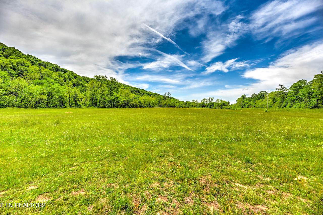 2073 Oliver Springs Hwy - Photo 1