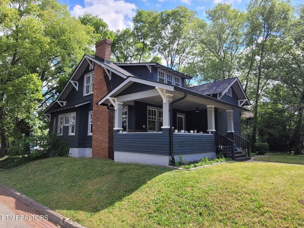 205 Leonard Place - Photo 1