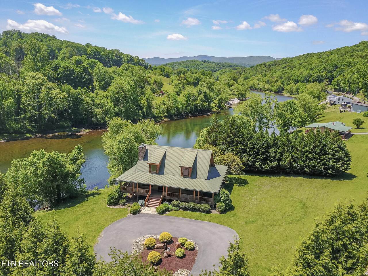 125 Lovely Bluff Rd - Photo 1