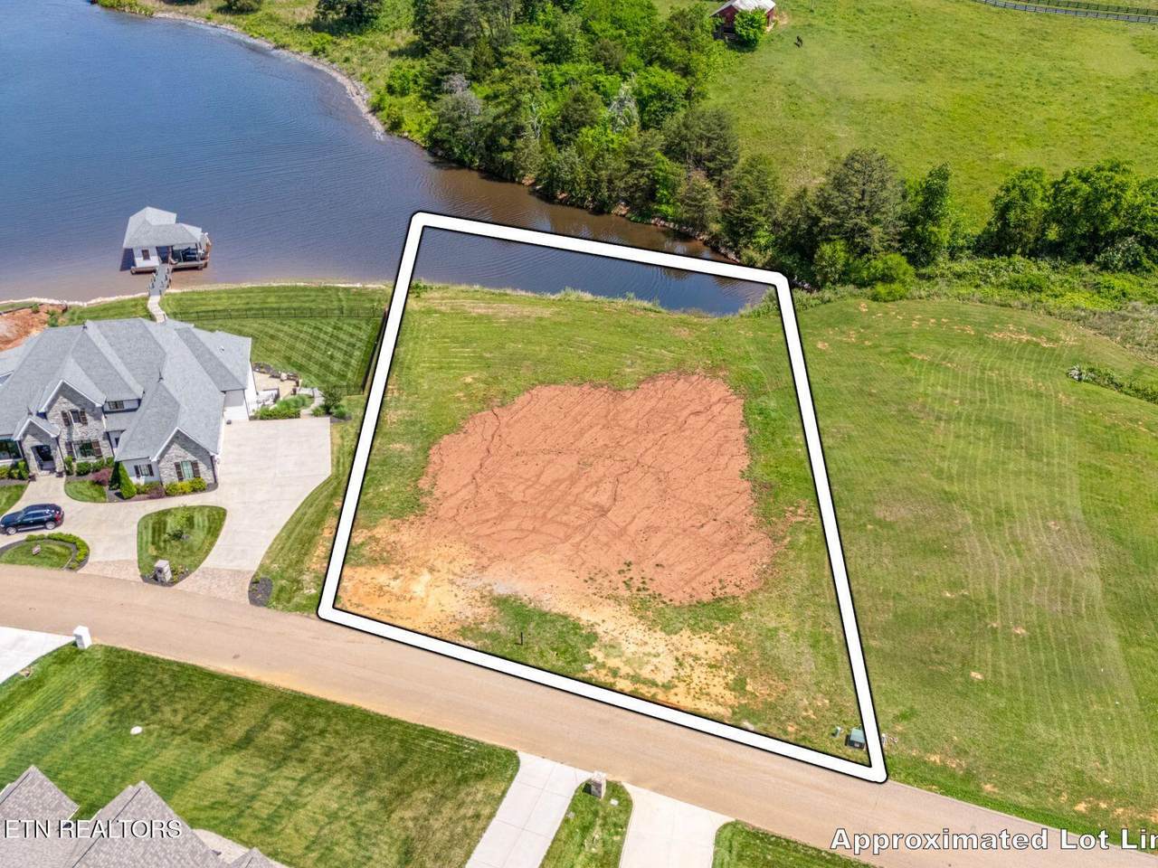 1532 Regiment Way - Photo 1