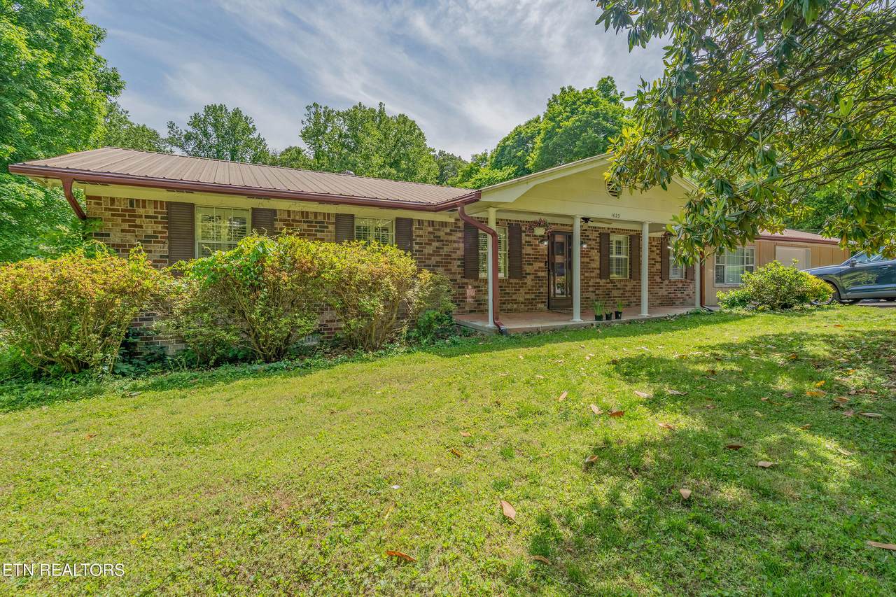 1623 Bluff Rd - Photo 1