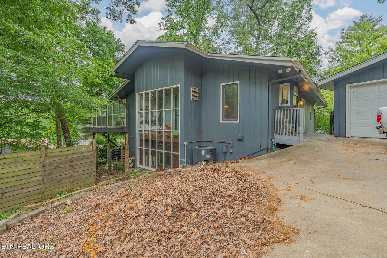 102 Ithaca Lane - Photo 1