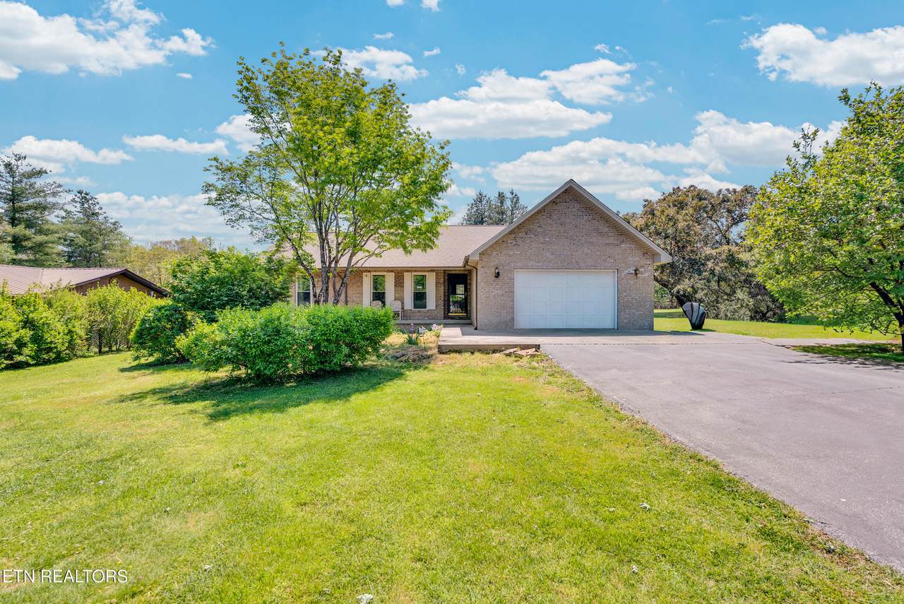 130 Chestnut Court - Photo 1