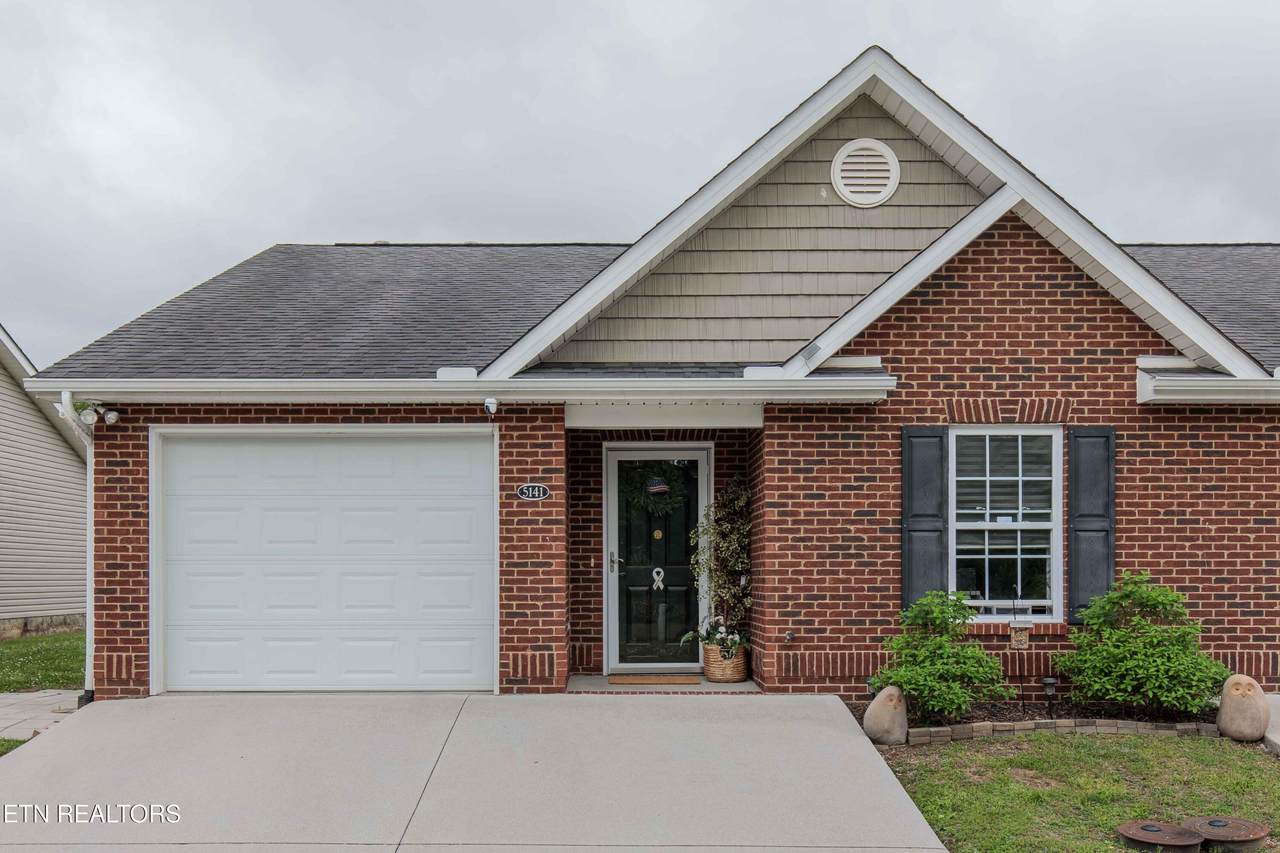 5141 Spring Petal Way - Photo 1