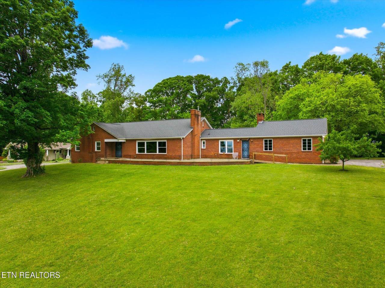 5215 Sunset Rd - Photo 1