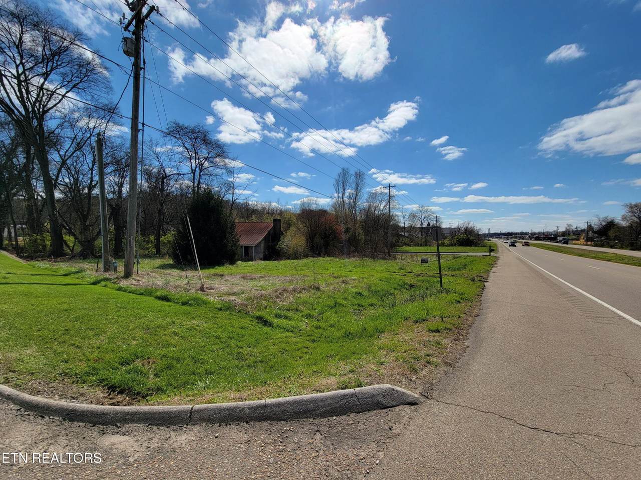 915 Hwy 11 E - Photo 1