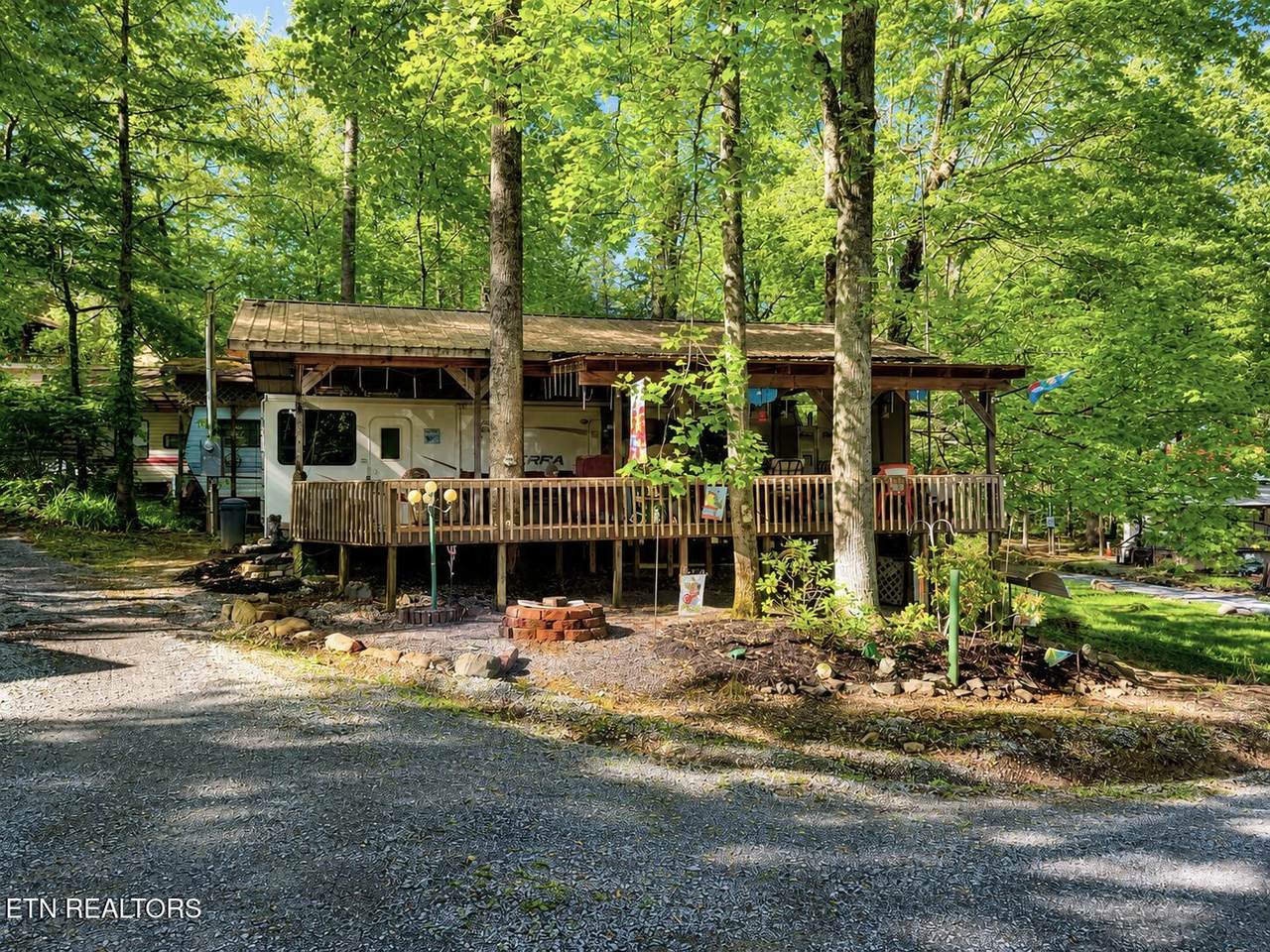605 Lily Way - Photo 1