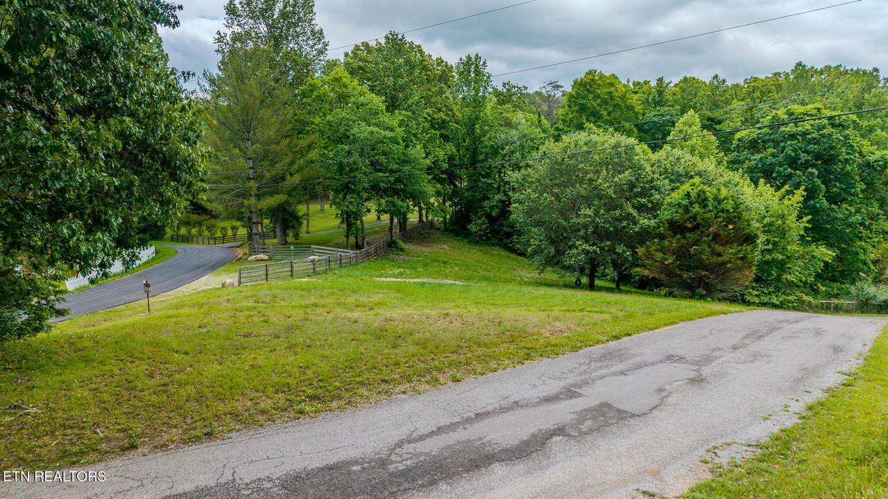 109 Justin Lane - Photo 1