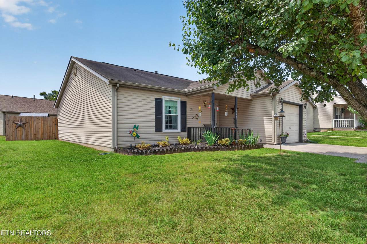 1721 Cape Brittany Way - Photo 1