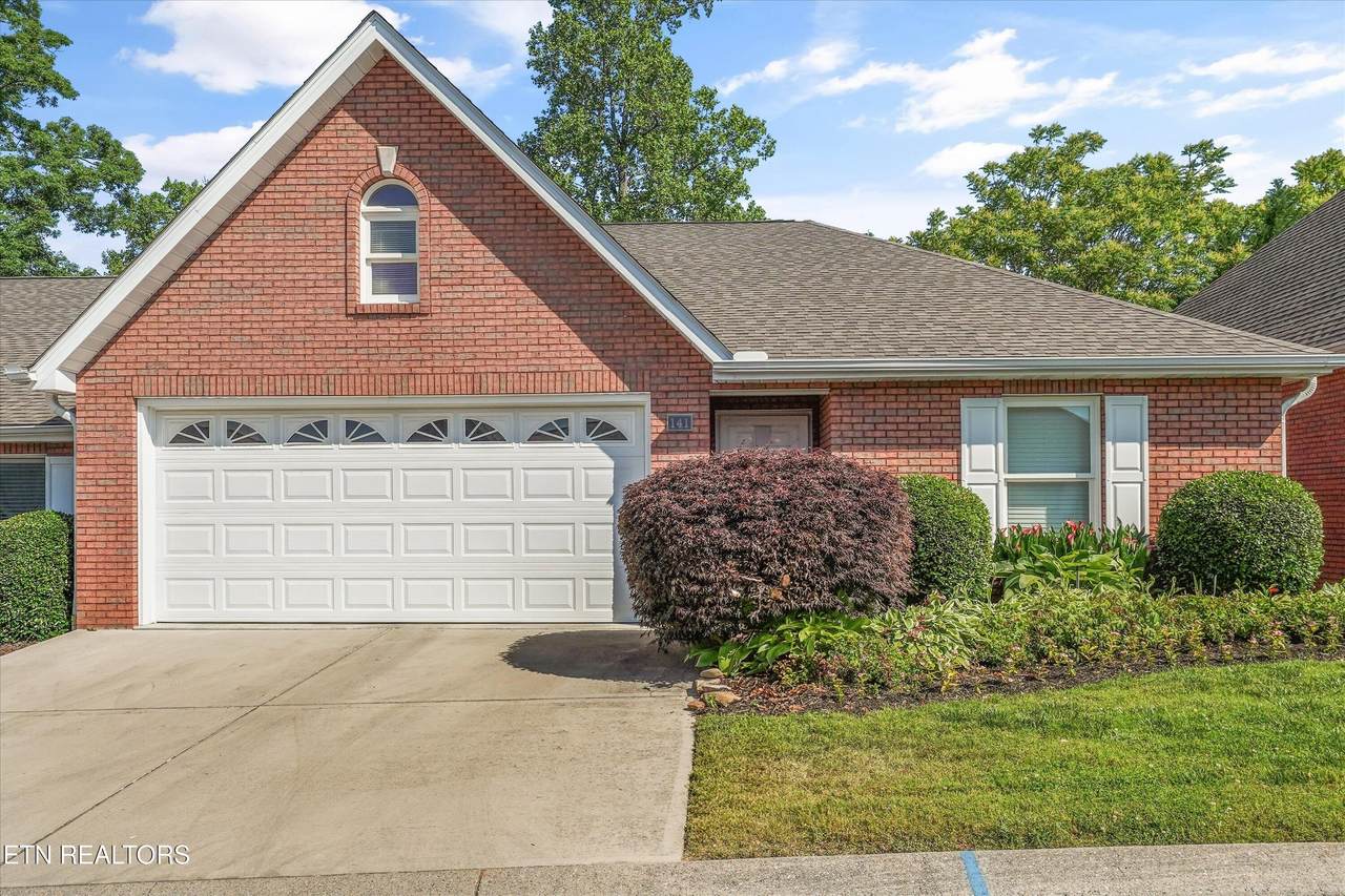 141 Creekwood Way - Photo 1