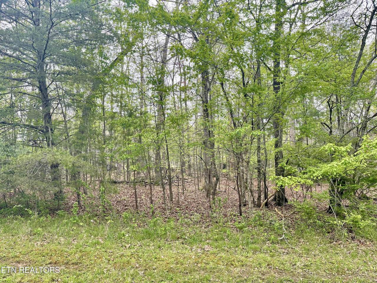 111 Rutgers Circle - Photo 1