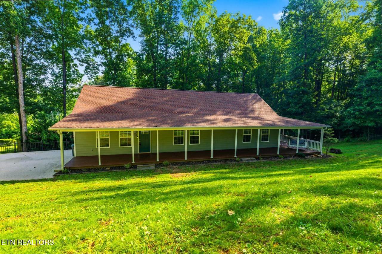240 Scenic Drive - Photo 1