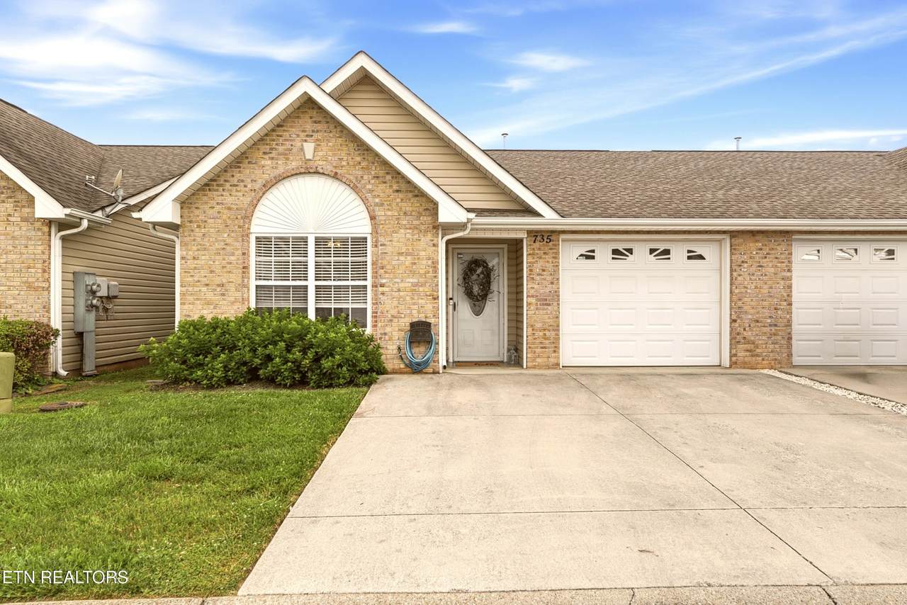 735 Greensboro Way - Photo 1