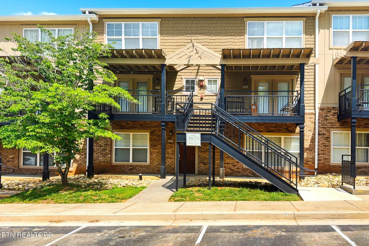 3825 Cherokee Woods Blg 1, Unit 203 Way - Photo 1