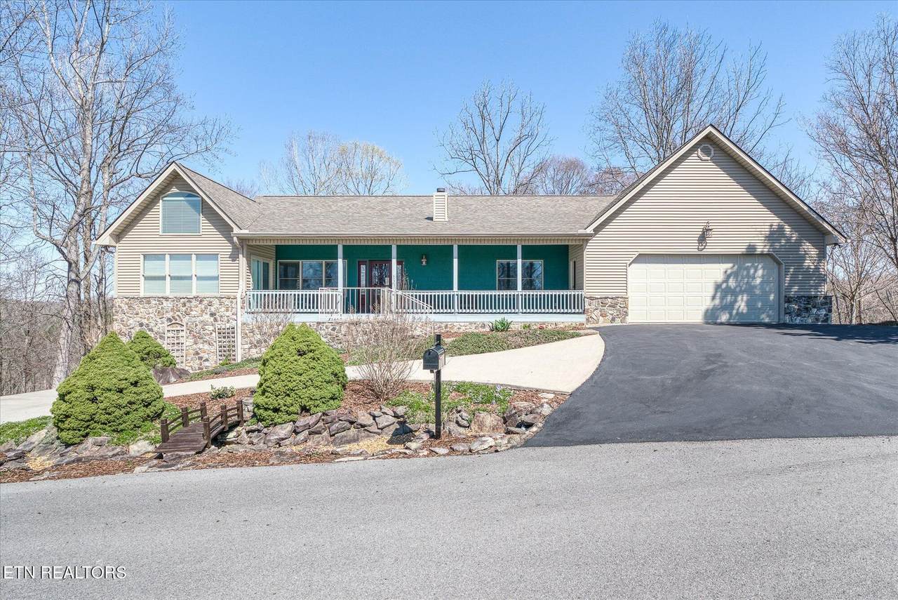 566 Mallard Pointe Rd - Photo 1