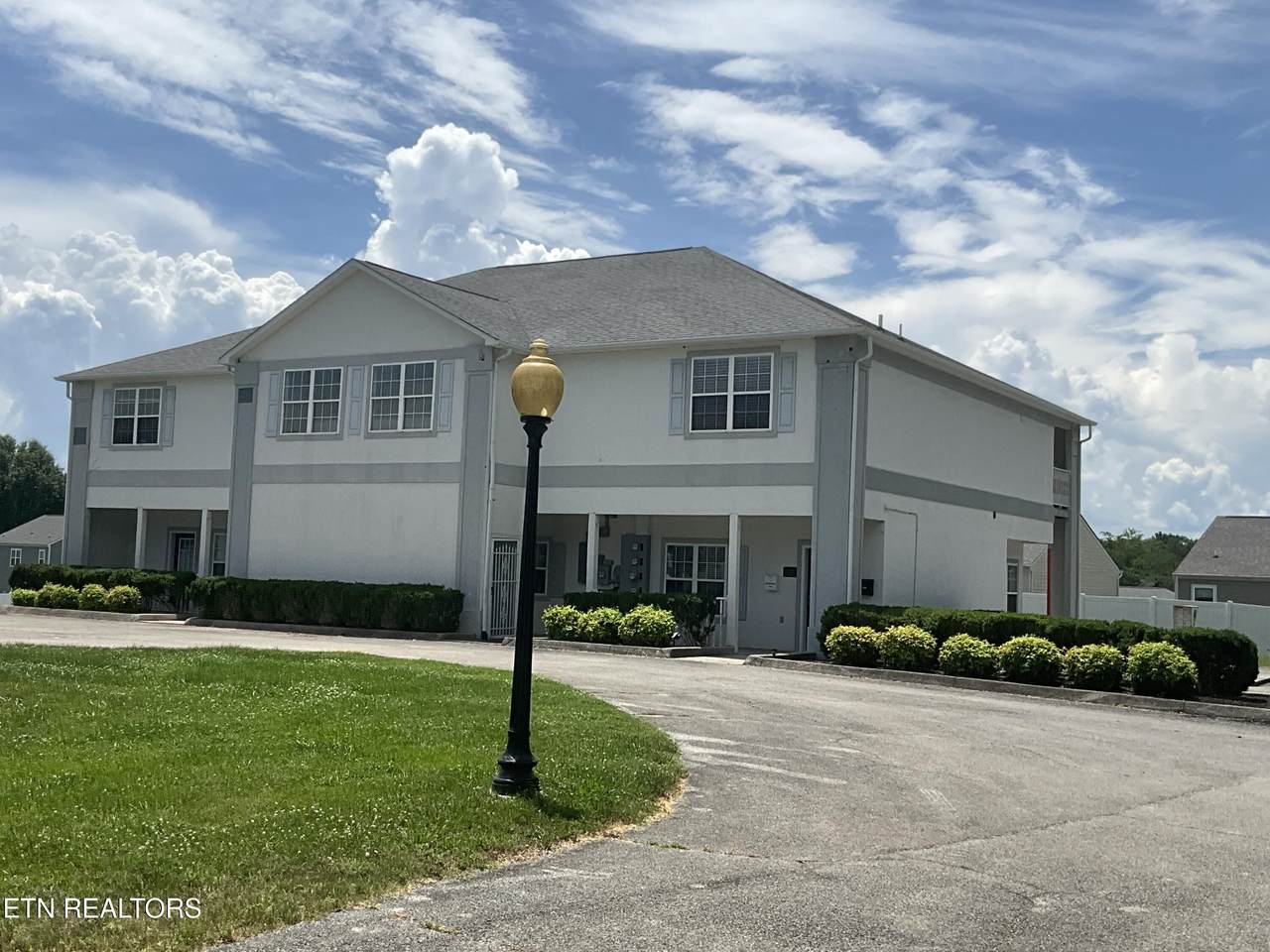 100 Village Way - Photo 1