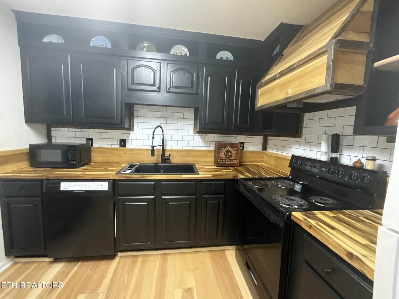 https://bt-photos.global.ssl.fastly.net/kaar/1280_boomver_1_1345611-2.jpg