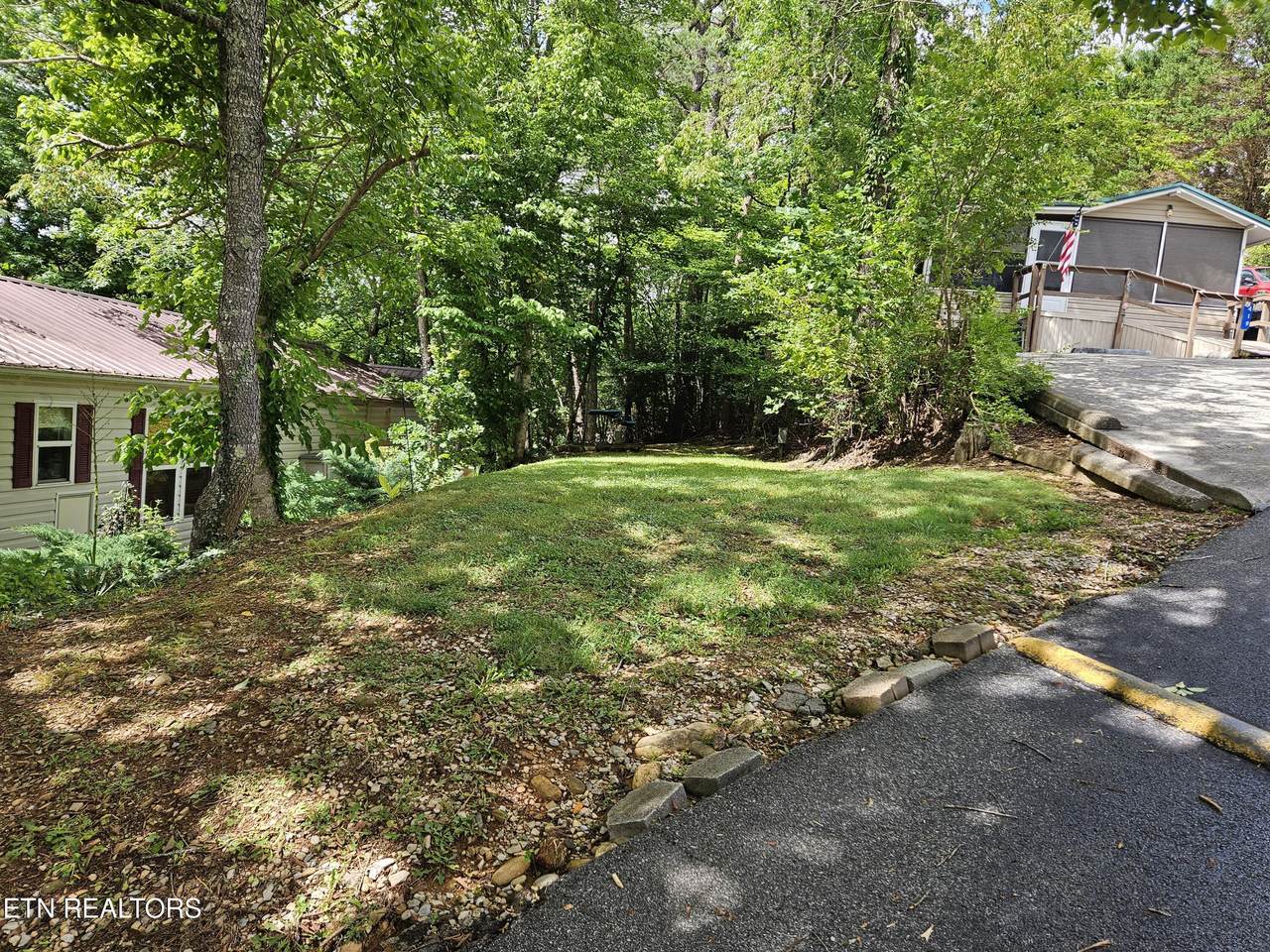 417 Mountain Thrush Drive - Photo 1