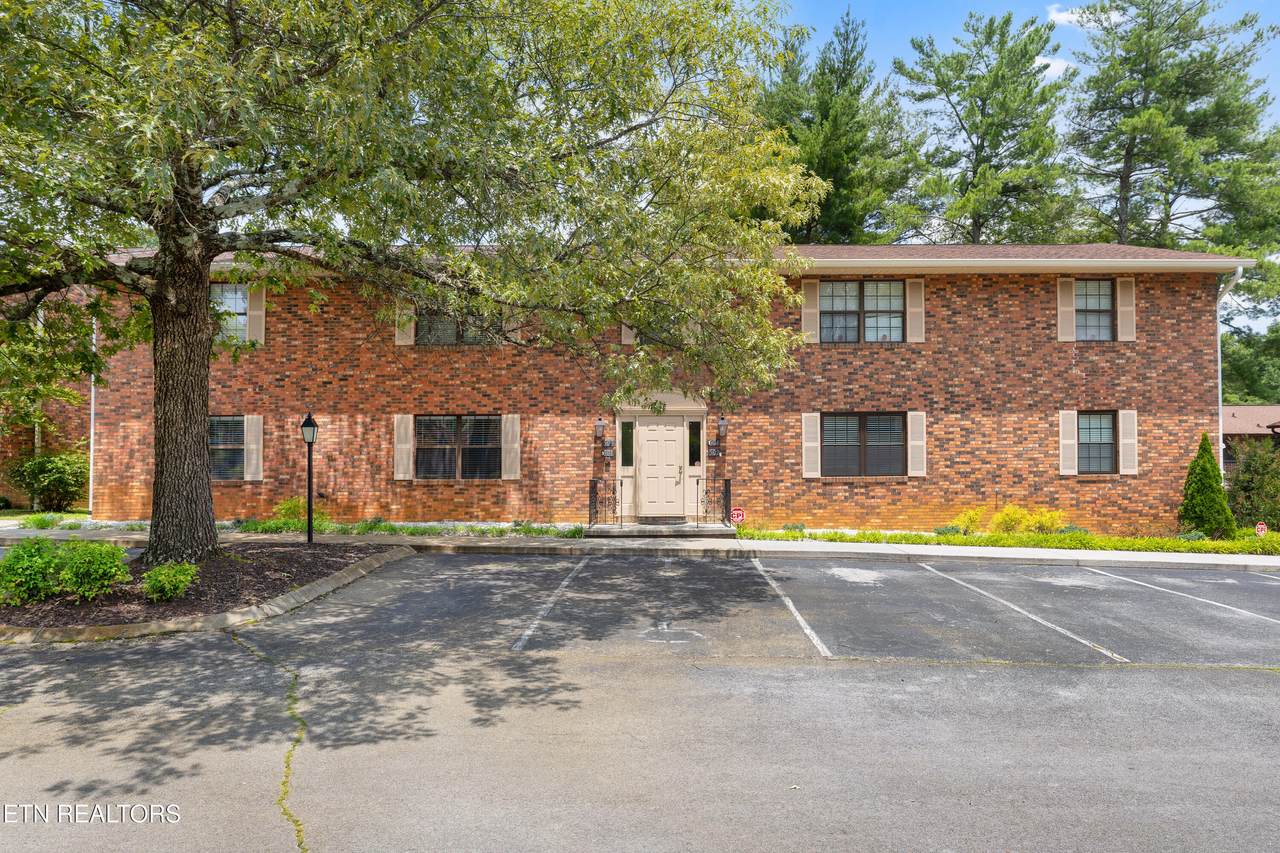 810 Highland Drive - Photo 1