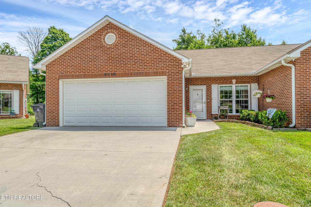 2010 Misty Glen Lane - Photo 1