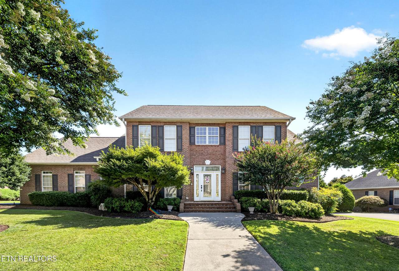 1652 Saint Ives Blvd - Photo 1