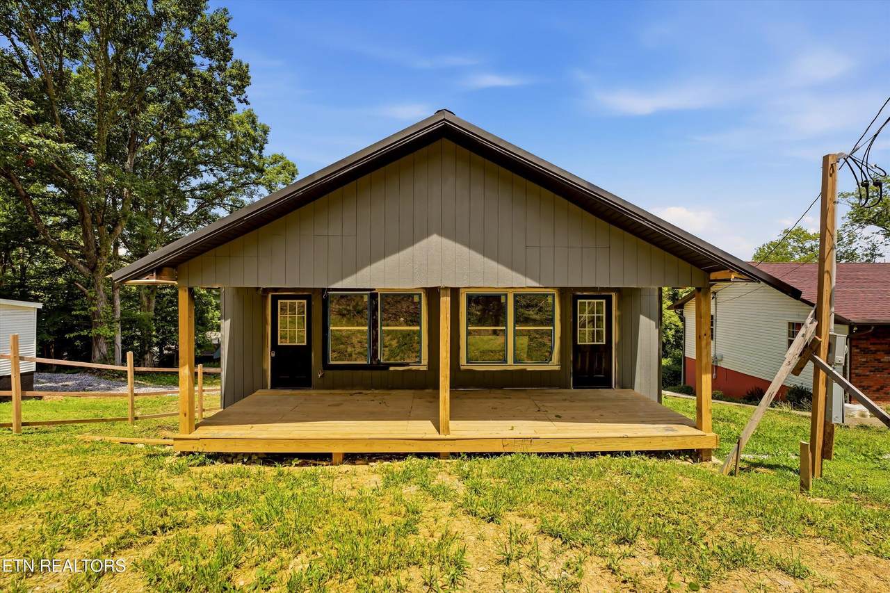 4239 Lilac Ave - Photo 1