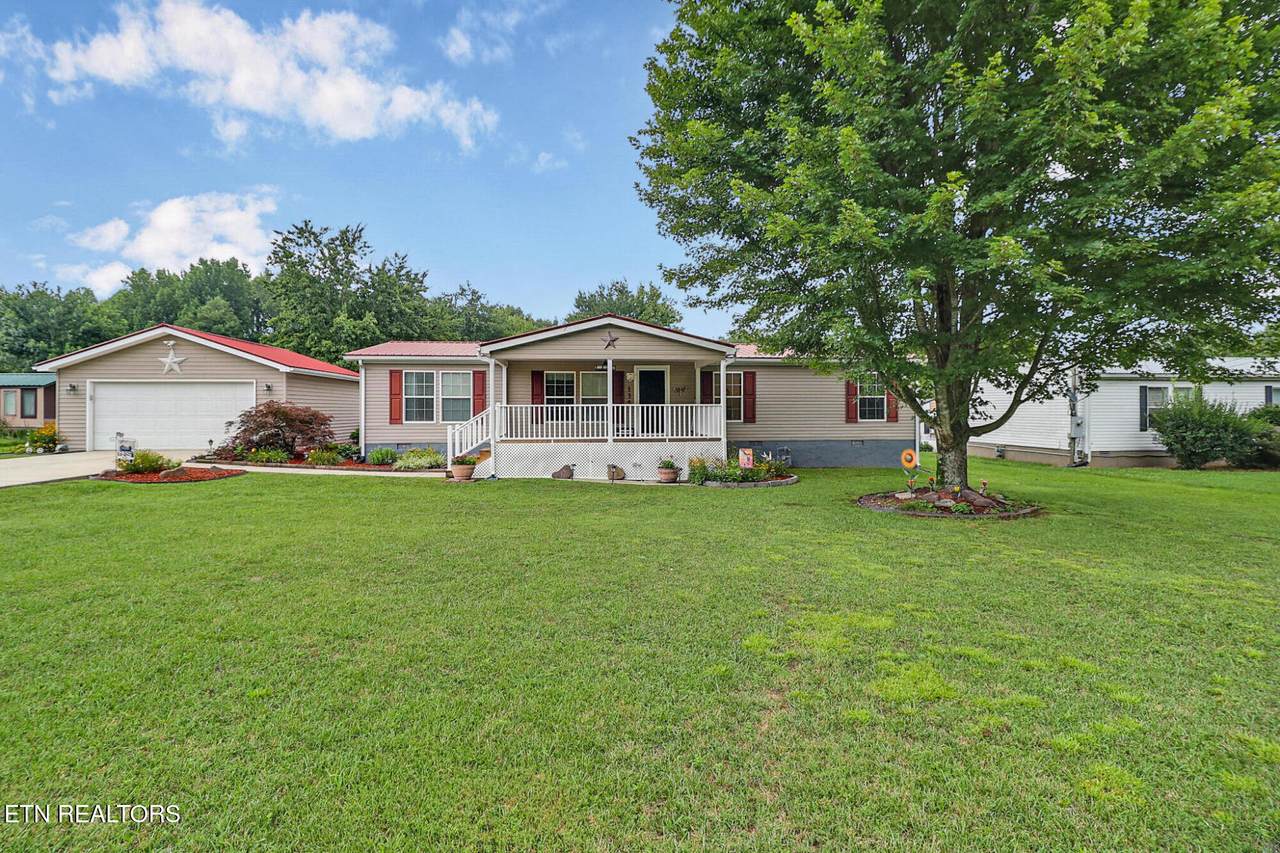 135 Caney Creek Drive - Photo 1