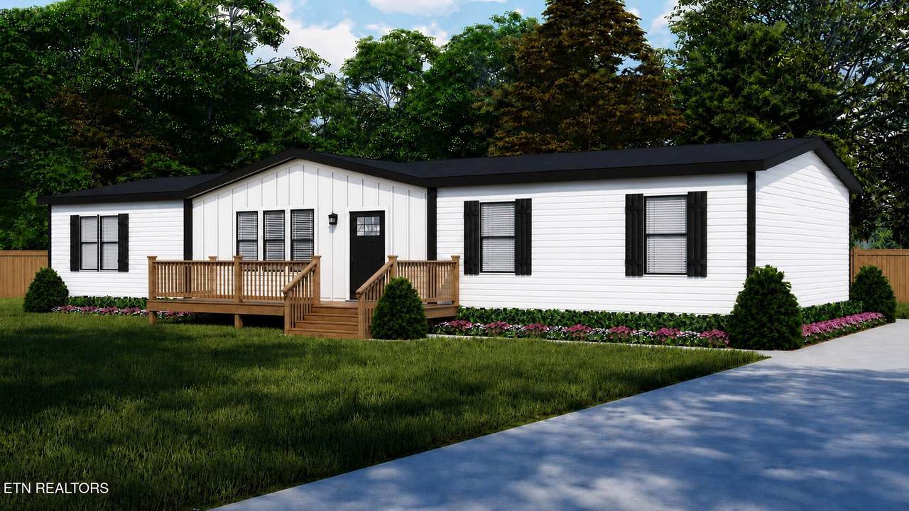 820 Elaine Drive - Photo 1