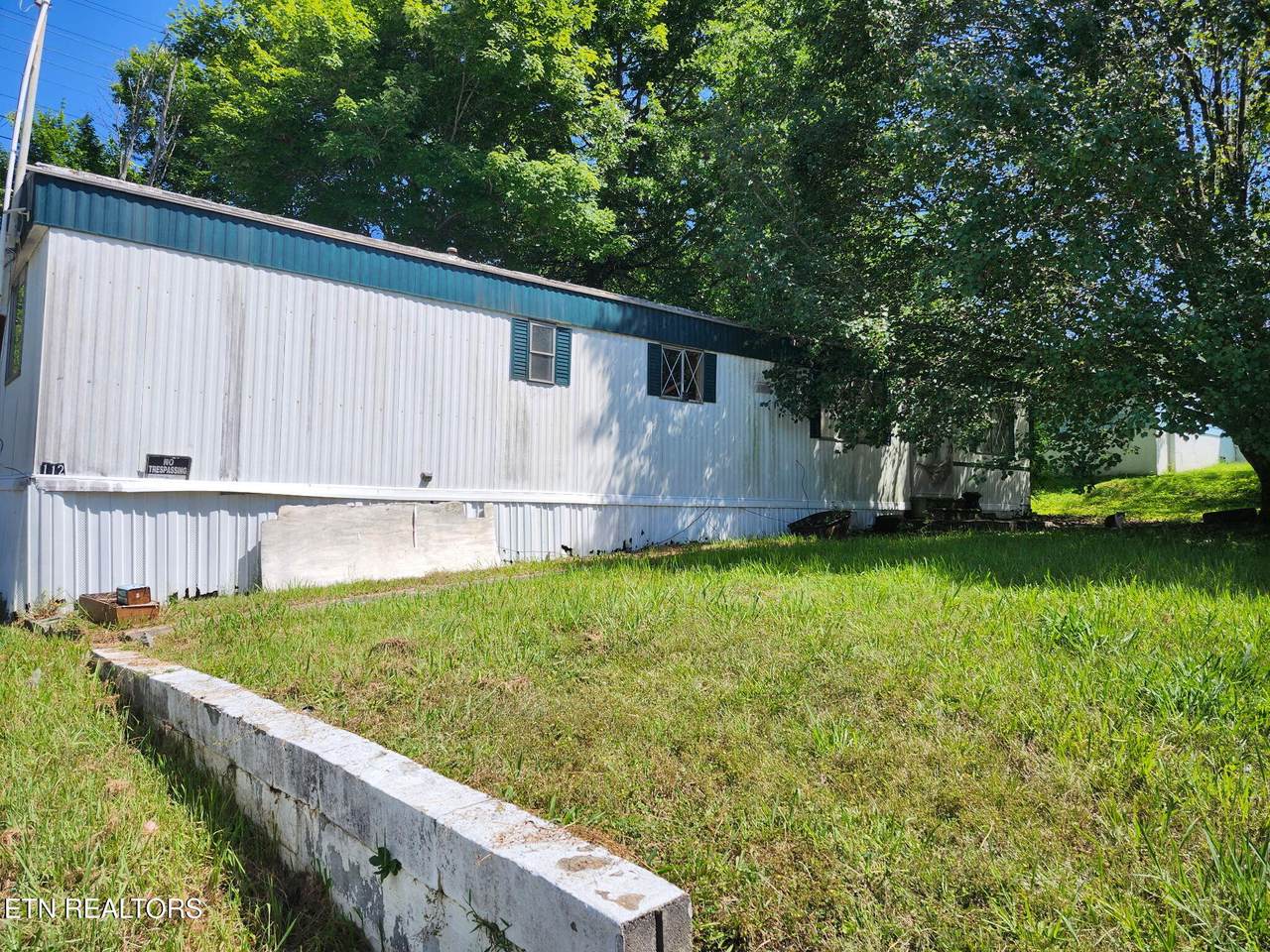 112 Queen St - Photo 1