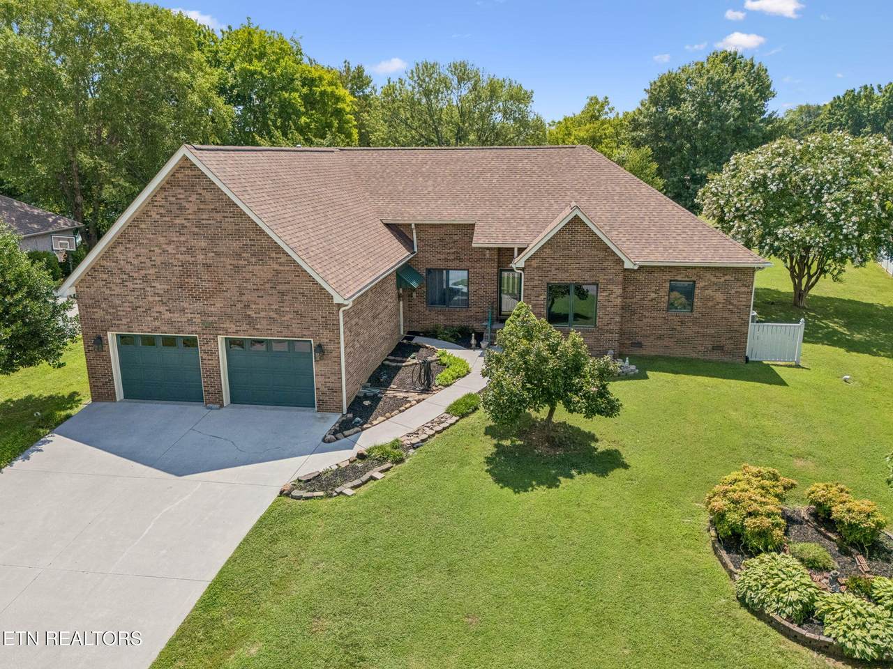 937 Andover Blvd - Photo 1