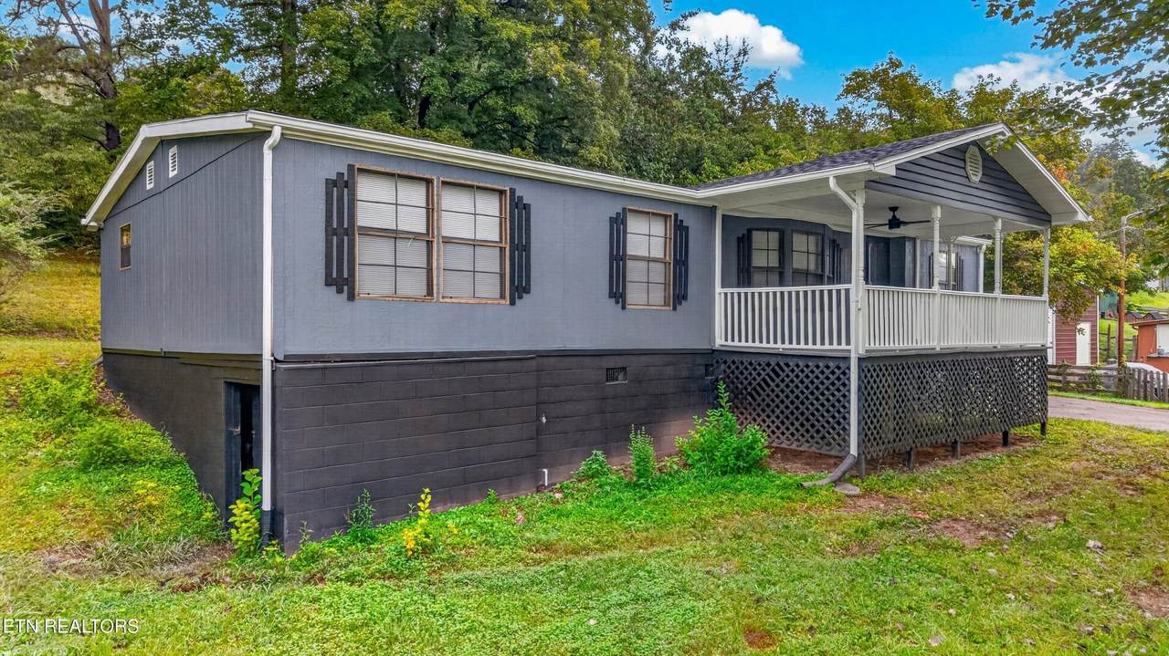 4719 Bogard Rd - Photo 1