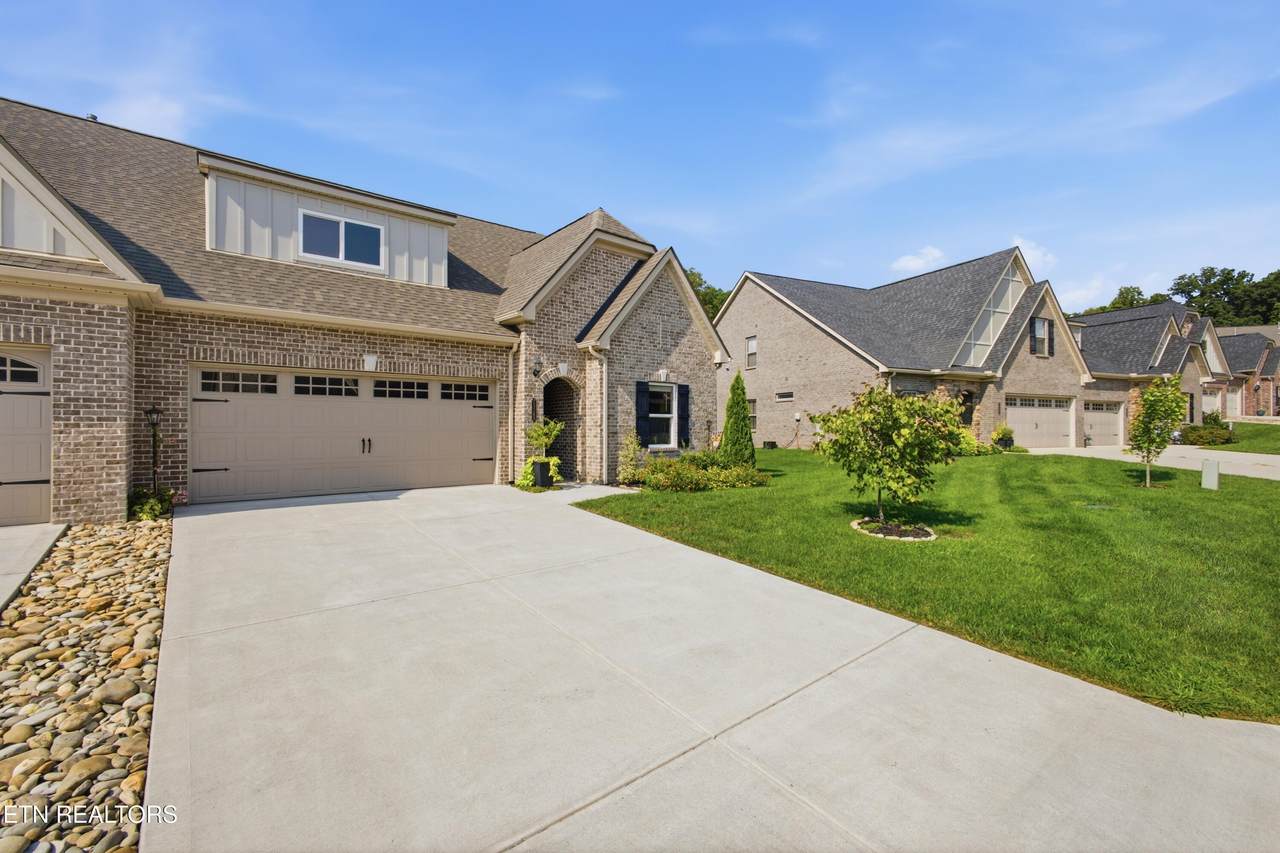 11145 Narrow Leaf Drive - Photo 1