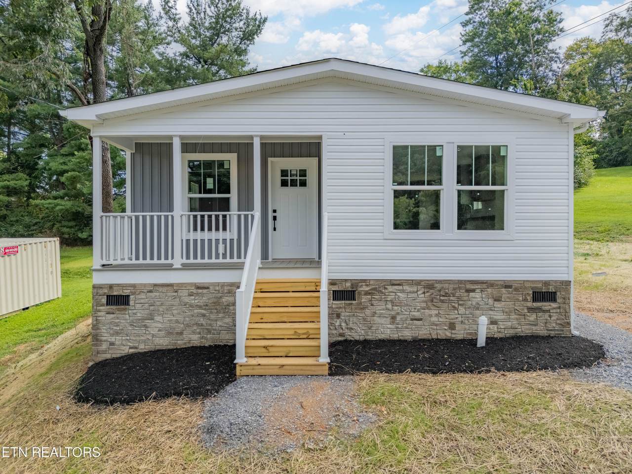 1813 Housley Circle - Photo 1