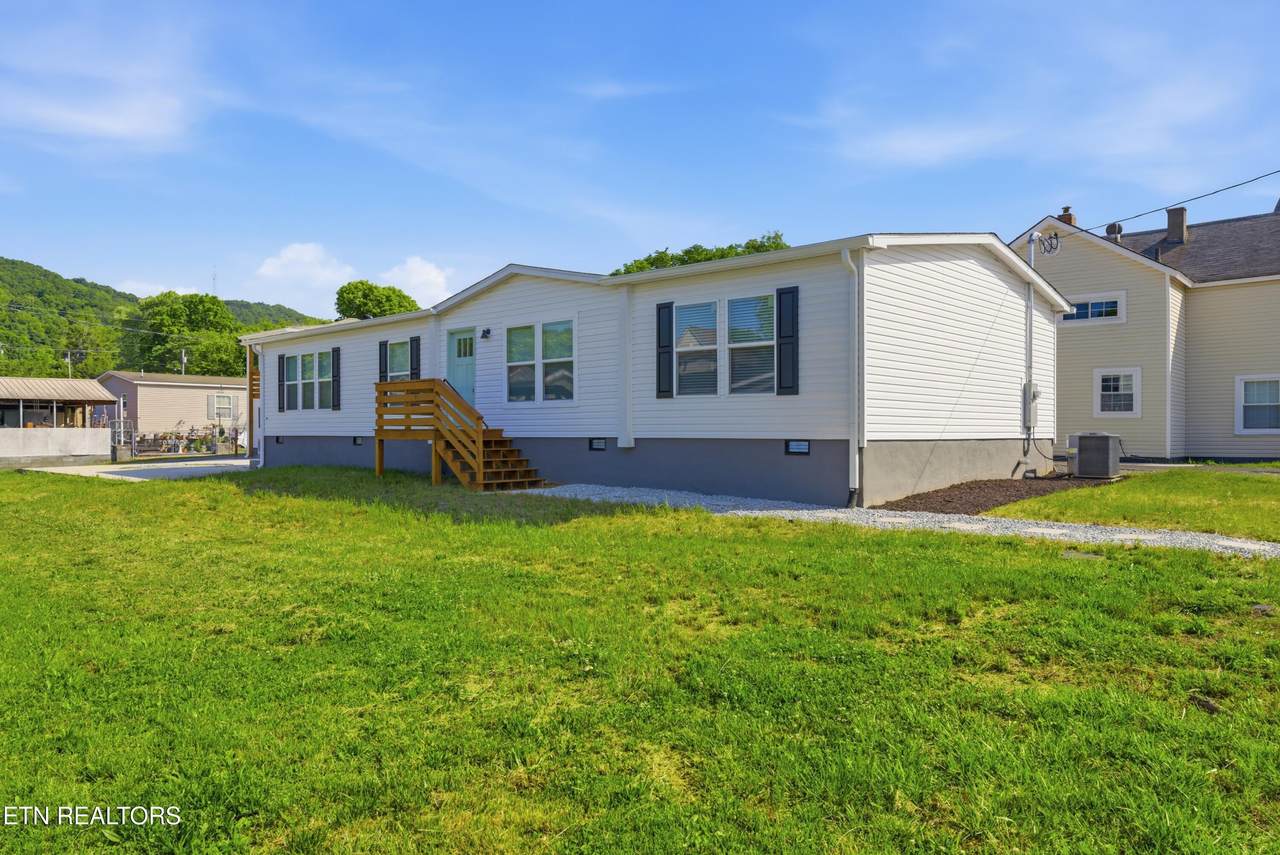 725 Siluria St - Photo 1