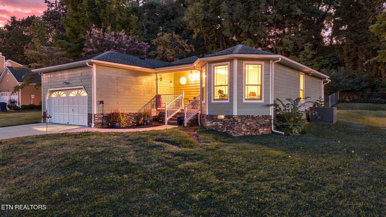 202 Ashlin Woods Drive - Photo 1
