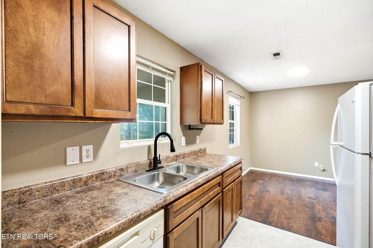 2100 Brice St - Photo 1