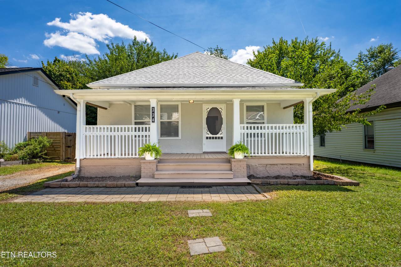 224 Morelia Ave - Photo 1