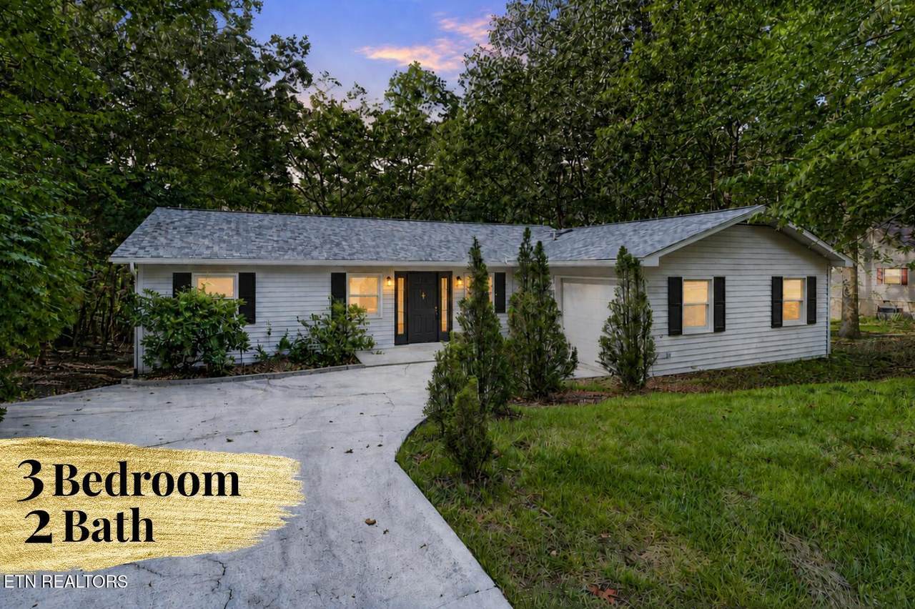 318 Lakeview Drive - Photo 1