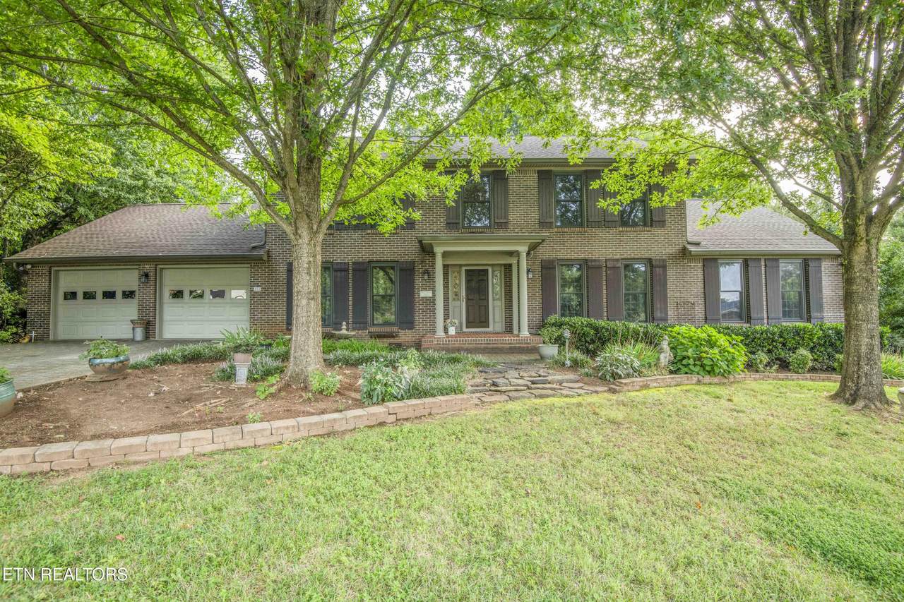 204 Nutwood Circle - Photo 1