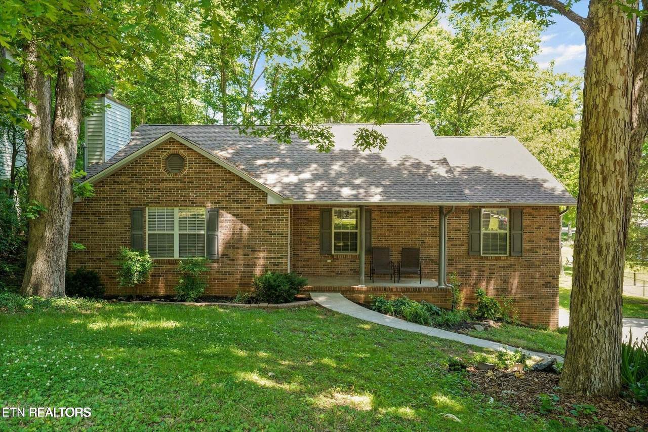 712 Kimbee Rd - Photo 1