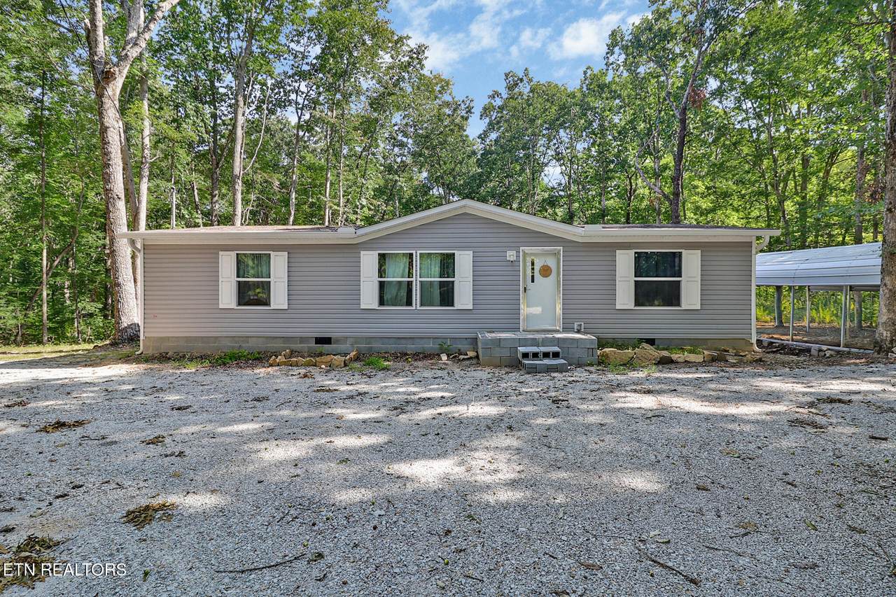 244 Retreat Drive - Photo 1