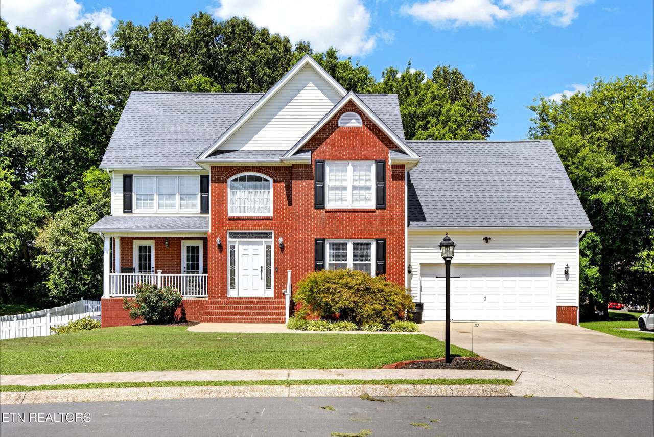 144 Bartlett Circle - Photo 1