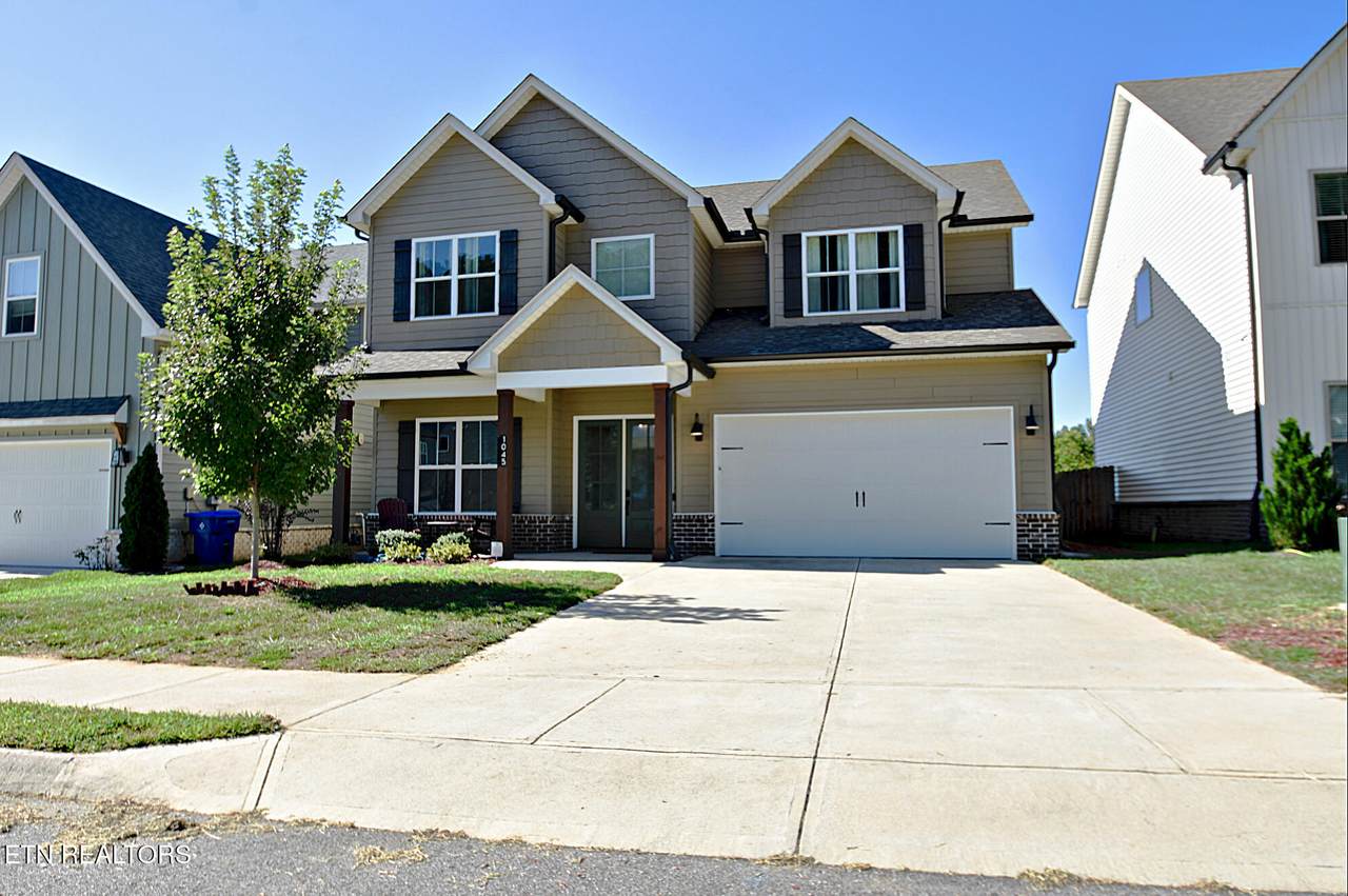 1045 Belle Pond Ave - Photo 1