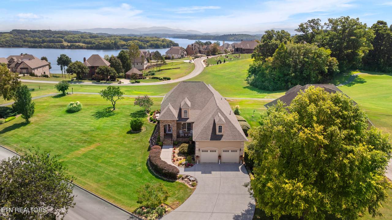 240 Goldcrest Drive - Photo 1