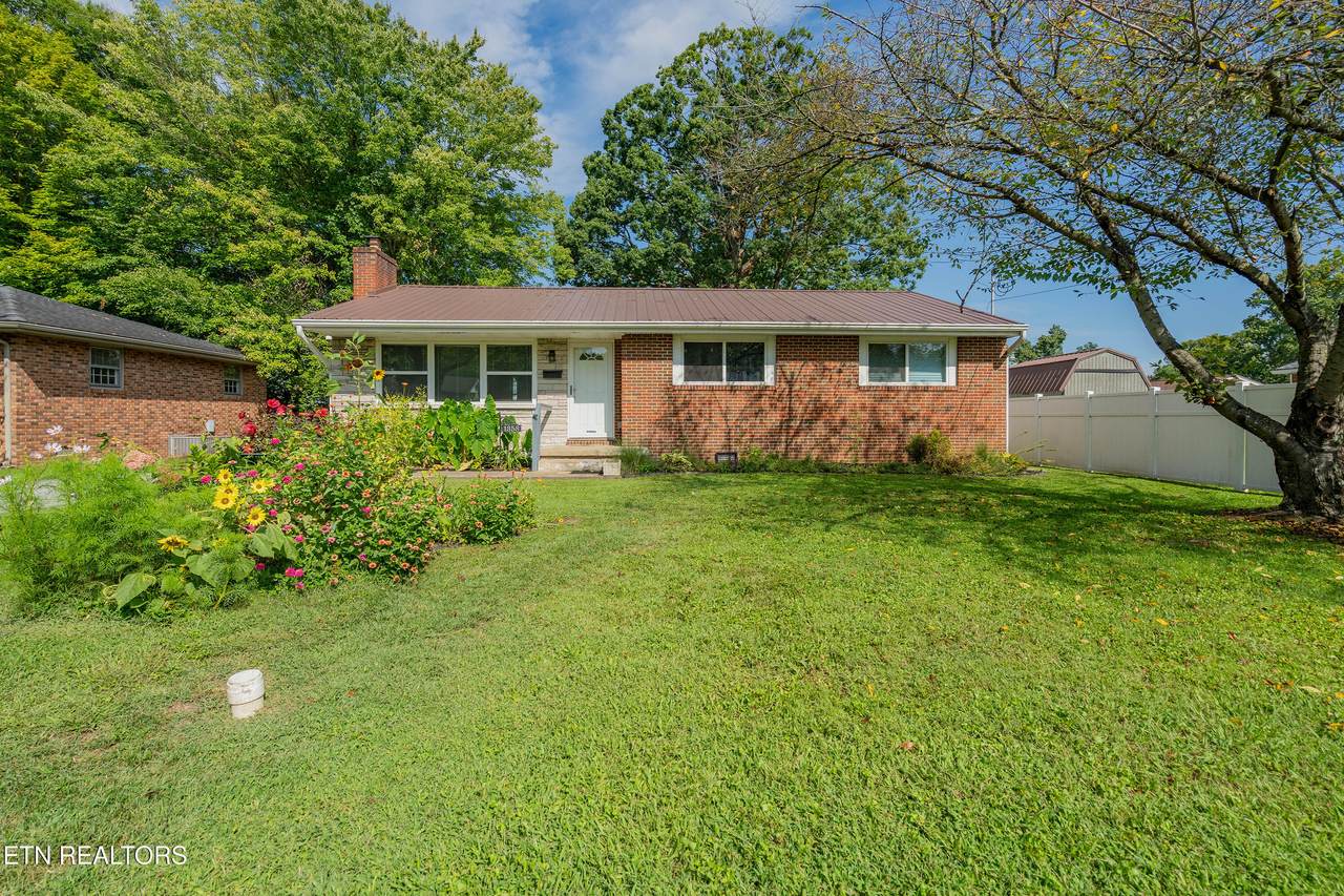 1358 Wooddale Circle - Photo 1