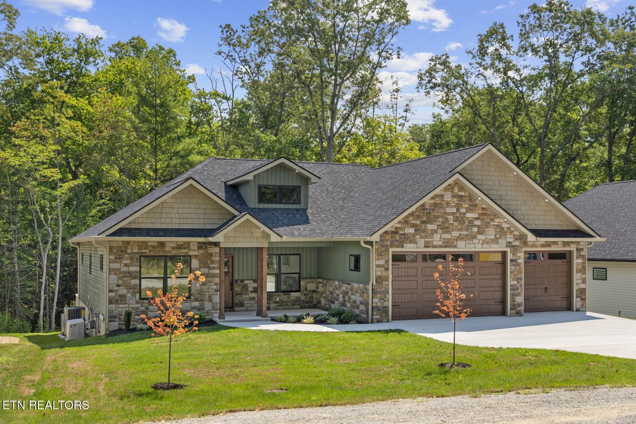 155 Natchez Circle - Photo 1