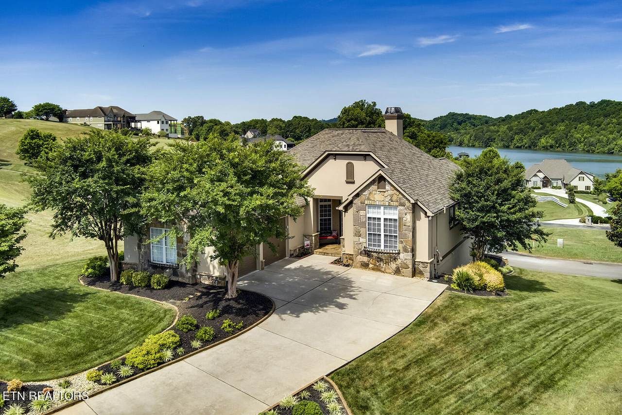 315 Hummingbird Drive - Photo 1