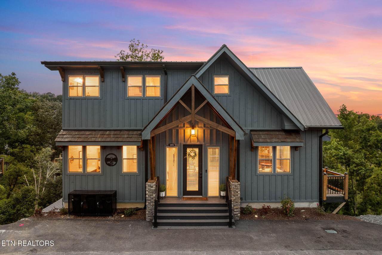 1390 Lake Haven Way - Photo 1