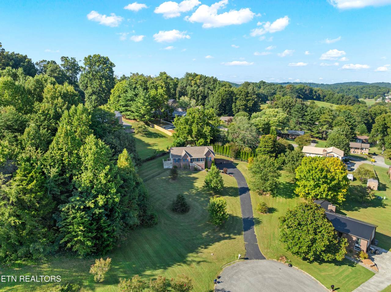 1580 Pin Oak Drive - Photo 1