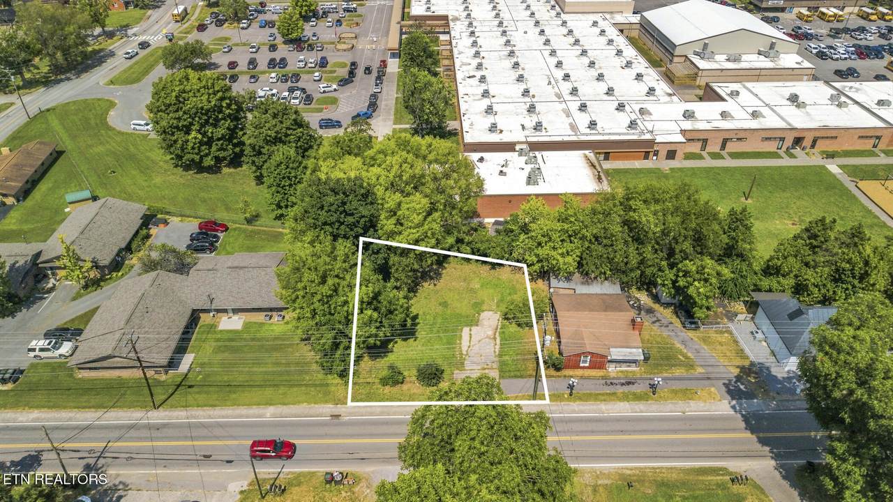 416 Eastgate Rd - Photo 1